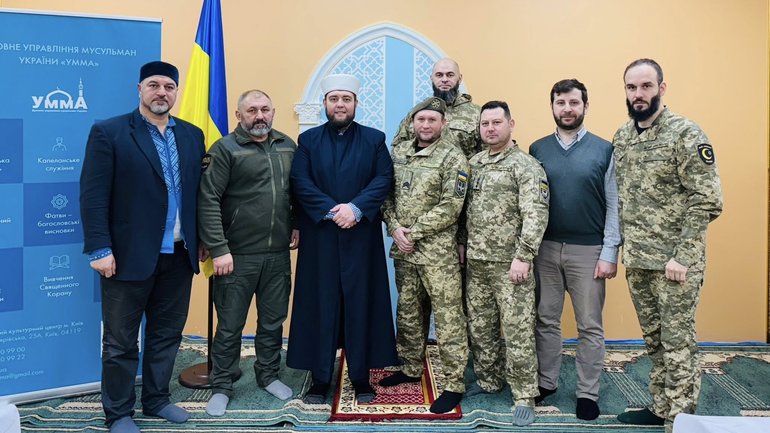 Вперше група українських військових-мусульман здійснила паломництво до Мекки - фото 1