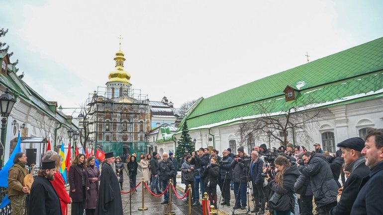 Предстоятель ПЦУ відкрив виставку «Київське князівство. Український фактор у безпеці Європи» - фото 1