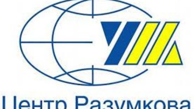 Церкви доверяют 65 % украинцев, — центр Разумкова - фото 1