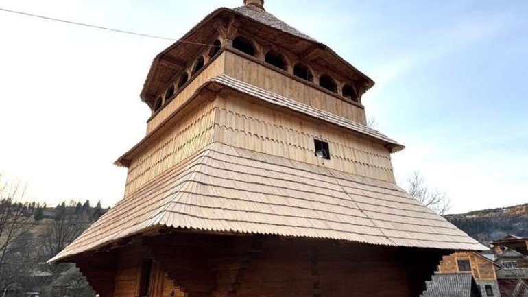 На Львівщині відреставрували 148-річну дерев’яну дзвіницю - фото 1