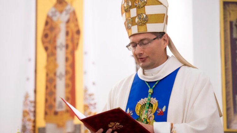 Нунцій в Україні: Потрібен справжній, а не фальшивий мир та повага до міжнародного права - фото 1