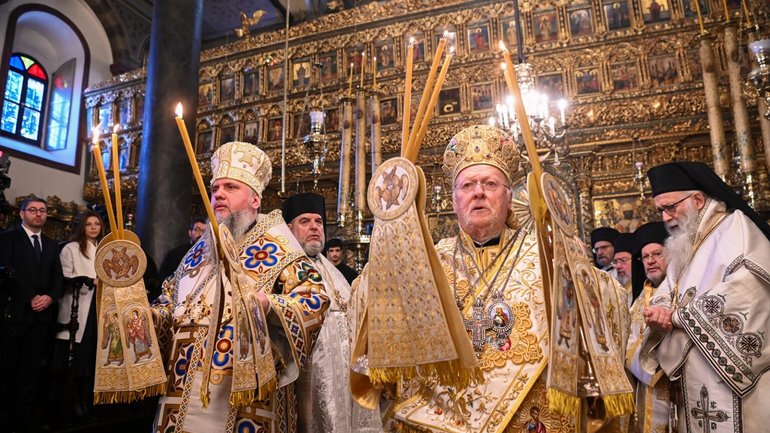 Патріарх Варфоломій та Митрополит Епіфаній спільною Літургією на Фанарі відзначили 7-му річницю Томосу для ПЦУ - фото 1