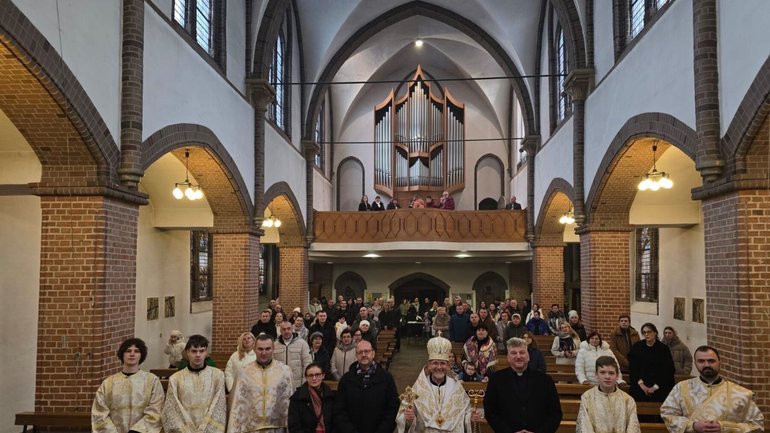 Громада УГКЦ в Маґдебурґу відзначила 25-річчя душпастирства - фото 1