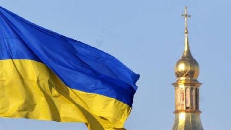 Украинцы больше всего доверяют ВСУ и волонтерам, доверие к Церкви несколько выросло, – КМИС - фото 1