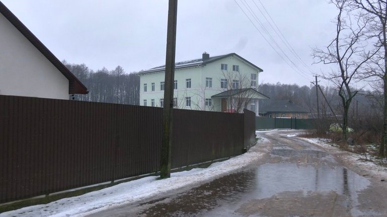 Будівля, де надаються репетиторські послуги. Суспільне Черкаси - фото 1