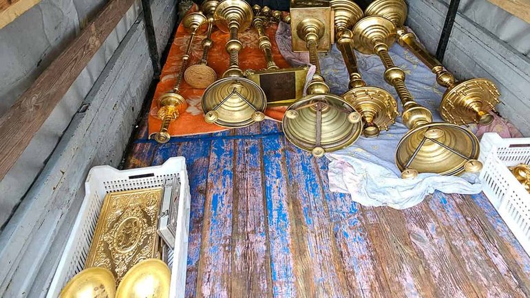 Правоохоронці знайшли в лісі викрадене майно Святогірської лаври - фото 1