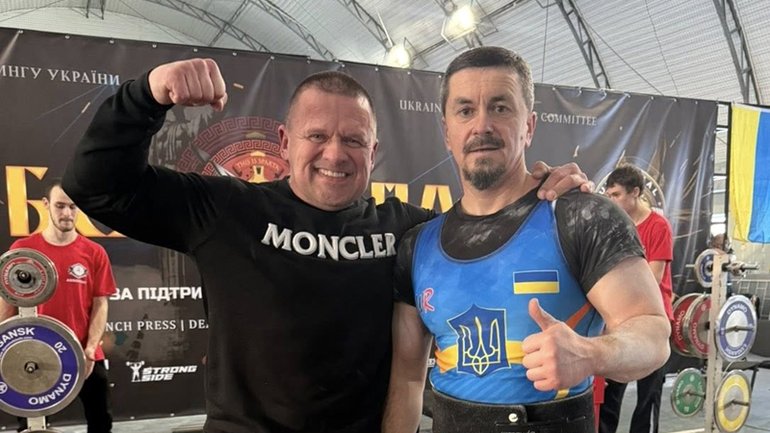"І як завше моя подяка моєму тренеру Павлу Зінько, який є моєю рушійною силою, а особливо тоді, коли не вірю у свої сили. Дякую, друже Павле, ми зробили це разом!!!!", — написав о. Макарій - фото 1