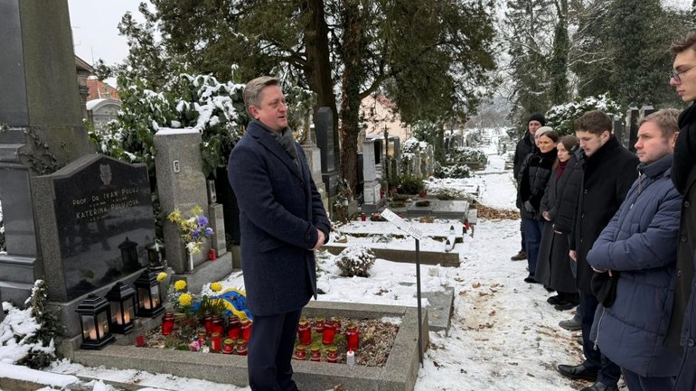 У Празі вшанували пам’ять Івана Пулюя - одного з перших перекладачів Біблії українською мовою - фото 1