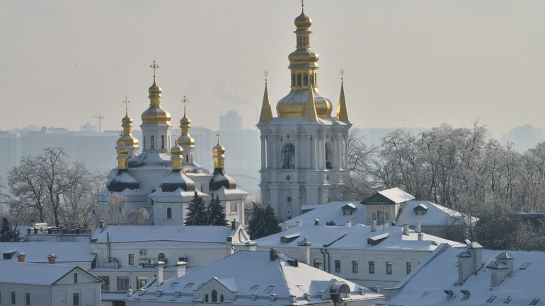Києво-Печерську лавру тимчасово закрили через морози - фото 1