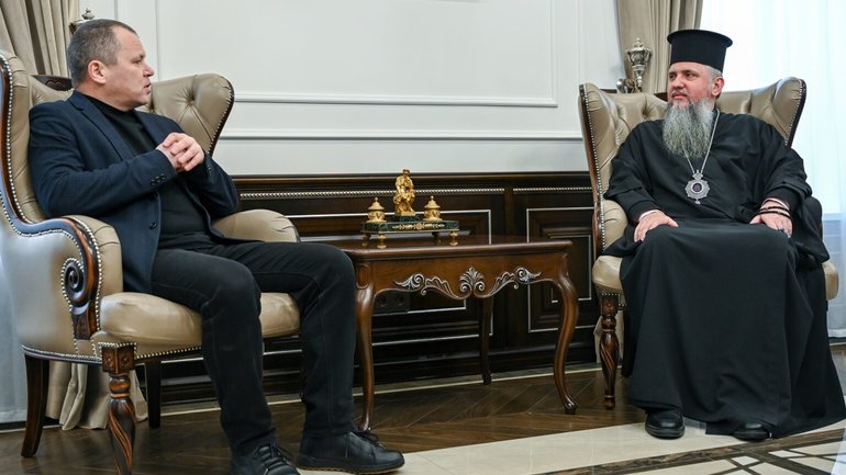 Предстоятель ПЦУ та ректор Чернівецького університету обговорили співпрацю у розвитку богословської освіти й науки - фото 1