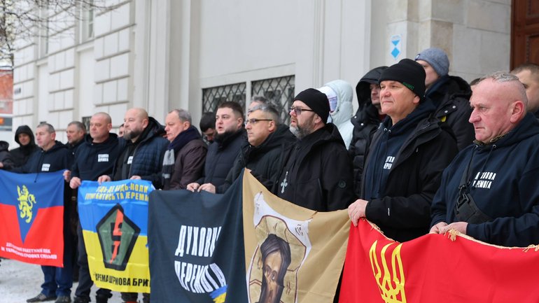 З Львівщини на Святу гору Афон вирушили 24 воїни - фото 1
