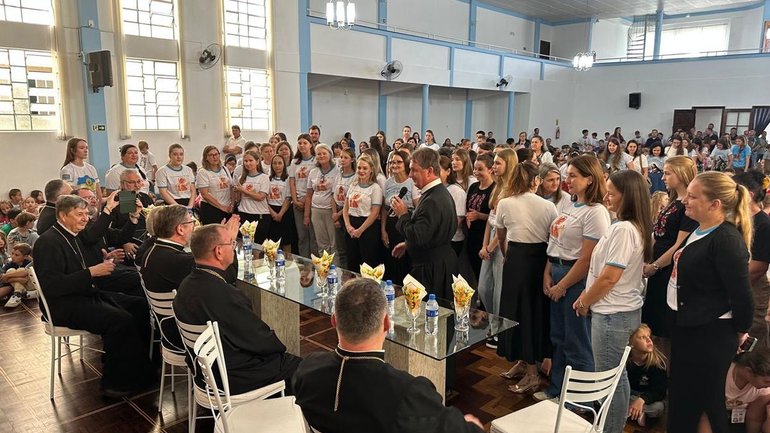 «Ми маємо велике майбутнє», — Глава УГКЦ на зустрічі з дітьми у Бразилії - фото 1