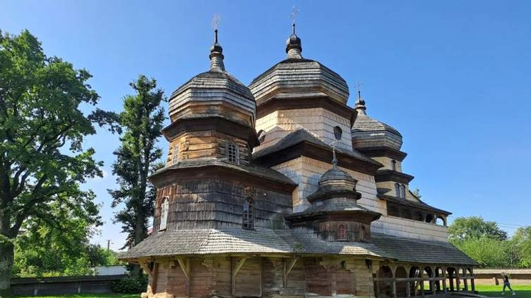 Неподалік деревʼяної церкви зі списку ЮНЕСКО на Львівщині виявили уламок російської ракети - фото 1