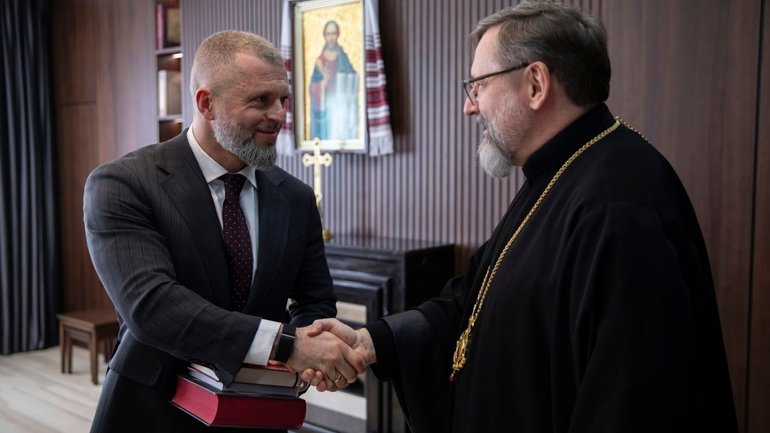 Глава УГКЦ обговорив з міністром молоді та спорту підтримку молоді в Україні та за кордоном - фото 1