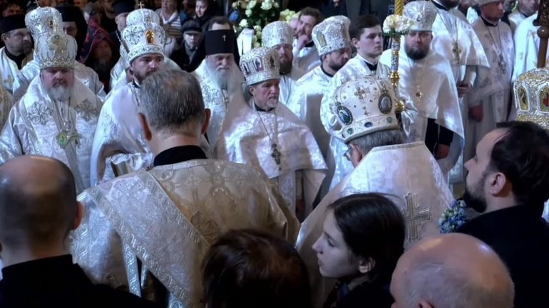 Чи подолано розкол між УПЦ КП та ПЦУ? Виглядає, що сам розвіявся - фото 1