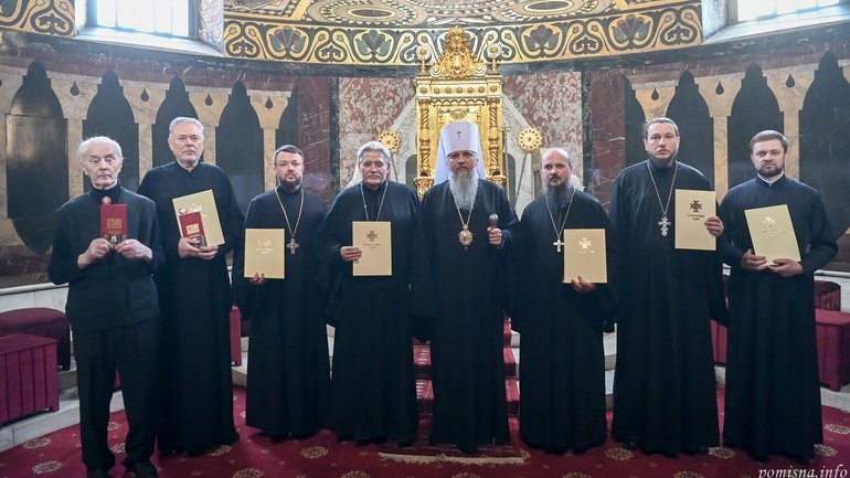 Предстоятель ПЦУ зустрівся з кліром Володимирського собору Києва - фото 1