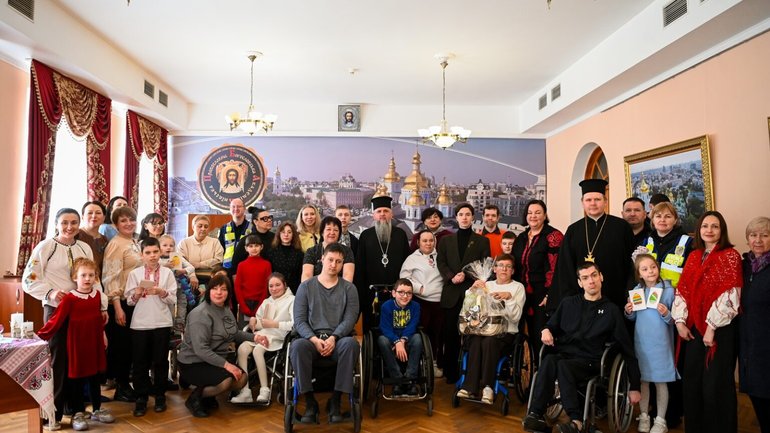 Предстоятель ПЦУ долучився до заходу для дітей з інвалідністю - фото 1