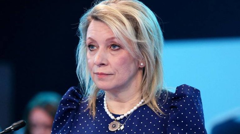 Бывший посол Великобритании в Украине напомнила Захаровой о разрушенном во Львове монастыре - фото 1