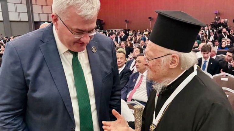 Andrii Sybiha meets with Patriarch Bartholomew - фото 1