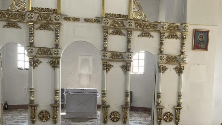 Колишній настоятель після приєднання громади до ПЦУ виніс з храму все, що міг - фото 1