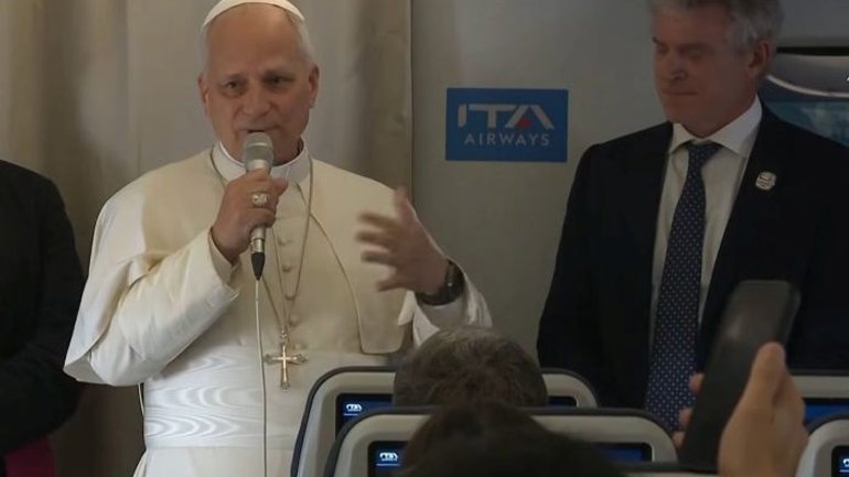 "Сім’я — це батько, мати й діти", - Папа Лев вчергове відповів на ініціативу благословляти нетрадиційні пари - фото 1