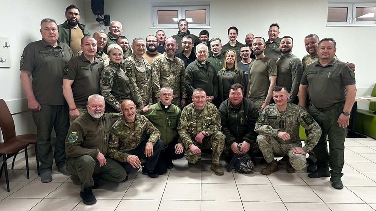 Міжконфесійні капеланські команди як відповідь на духовні потреби ЗСУ: капелани ХСП провели робочу зустріч - фото 1