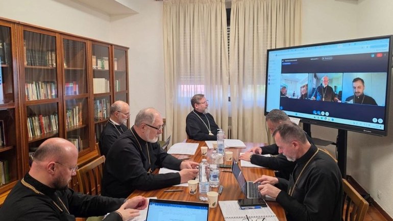 Постійний Синод УГКЦ вказав на актуальність молодіжного душпастирства та підтримки українців за кордоном - фото 1
