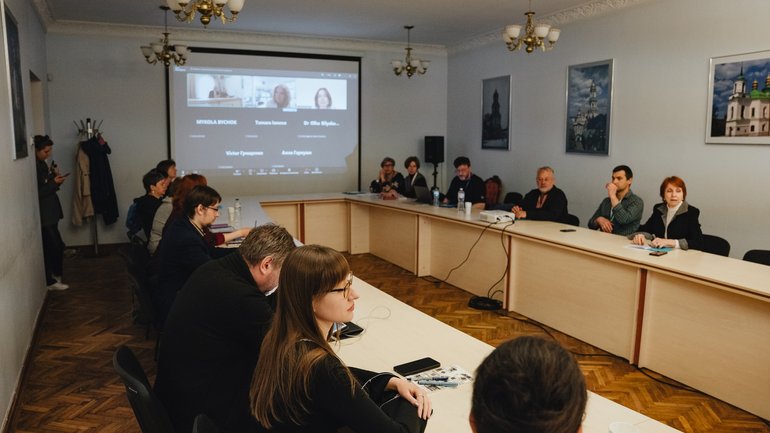 Росія використовує релігію як інструмент окупації, - учасники круглого столу у заповіднику "Києво-Печерська лавра" - фото 1