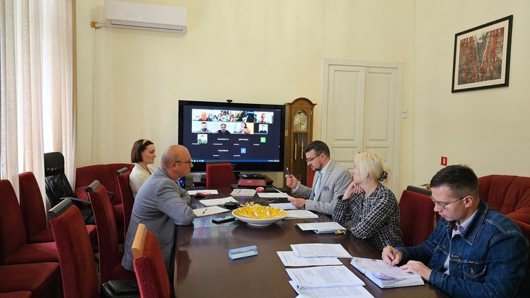 Державна міжвідомча комісія дозволила ексгумацію польських поховань на Львівщині і Волині - фото 1