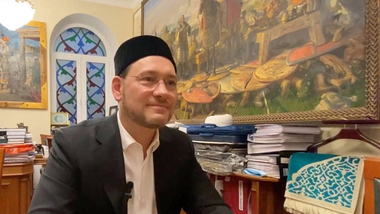 Заступника голови Духовного управління мусульман РФ оштрафували за картину з воєначальниками Чингісхана - фото 1