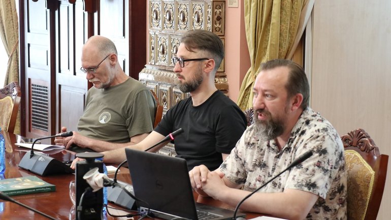 У Софії Київській науковці продемонстрували зображення викрадених московитами скарбів святині - фото 1