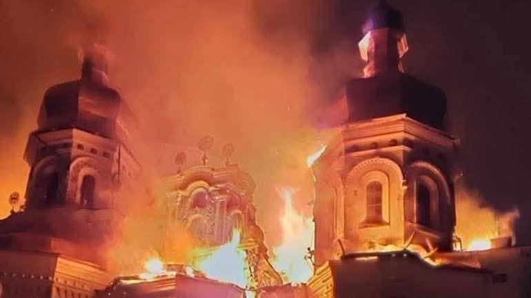 Ukrainian Council of Churches: The shelling of the Lavra is yet another crime against Christianity - фото 1