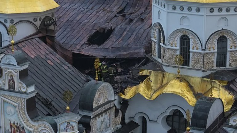 "Зі 140 ченців УПЦ МП рятувати святиню під час пожежі вийшло тільки п’ятеро", - намісник лаври - фото 1