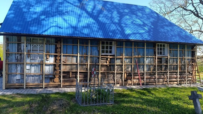 Дерев'яний храм XVIII століття, село Гринівка.  - фото 1