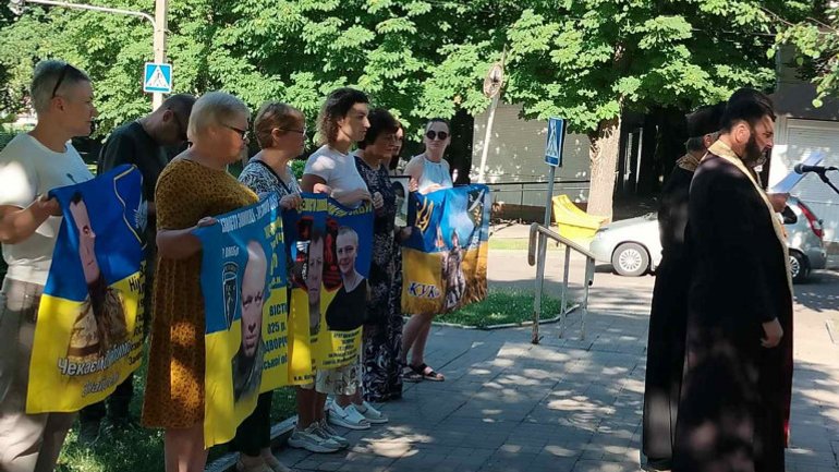 Керуючий Білоруською Автокефальною Православною Церквою (БАПЦ) помолився за українських воїнів - фото 1