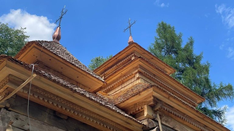 На Львівщині завершують відновлення унікальної дерев’яної церкви XVII століття - фото 1