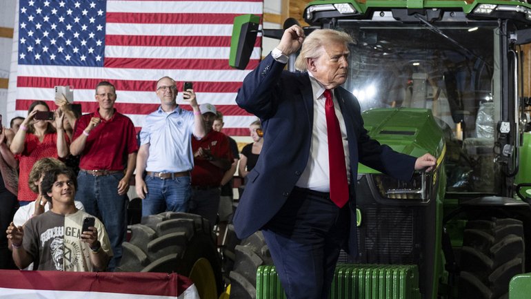 Трамп назвав демократів «безбожними комуністами», які хочуть відновити війну проти християн - фото 1