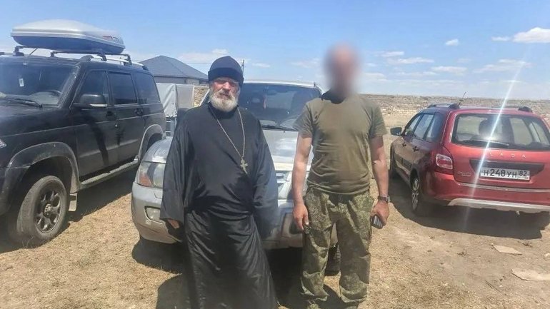 Кримський священик віддав окупантам своє авто, щоби не простоювало - фото 1