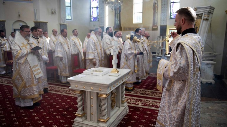 Єпископи УГКЦ помолилися за невинно вбитих унаслідок російських атак на Україну - фото 1