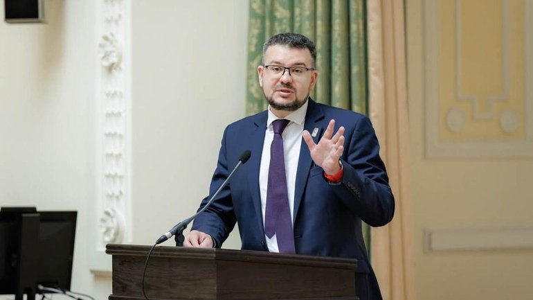 В Інституті національної пам’яті  пояснили, чому Шевченка, Франка та Лесю Українку не перепоховають у Національному пантеоні - фото 1