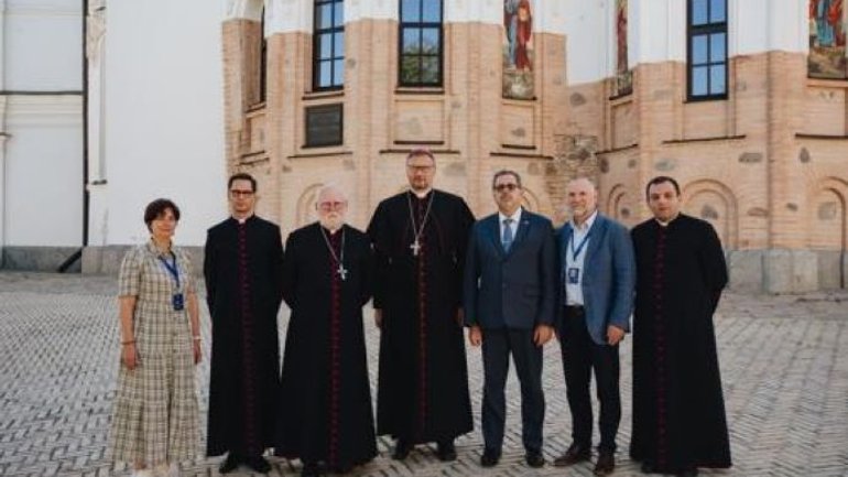 У Києво-Печерській лаврі розповіли про візит Ватиканської делегації - фото 1