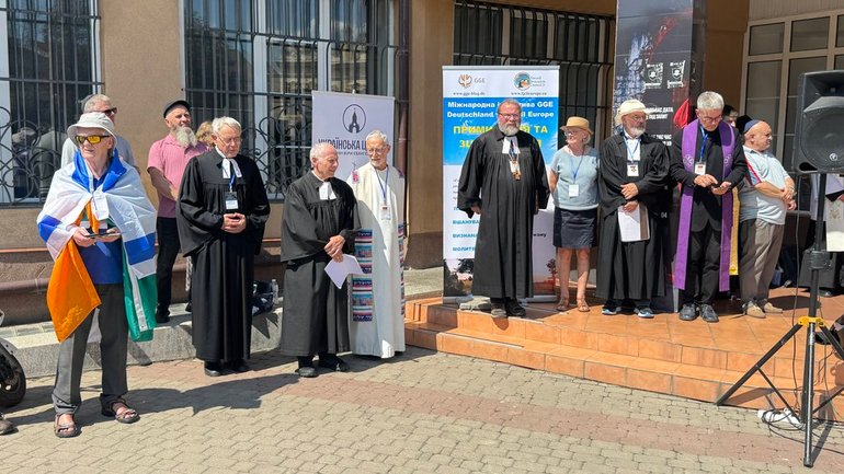У Франківську відбулася міжнародна молитва за жертв Голокосту - фото 1