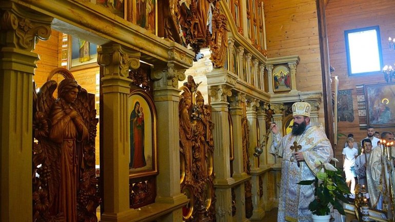 У Шептицькому посвятили іконостас із 54-ма відреставрованими іконами - фото 1