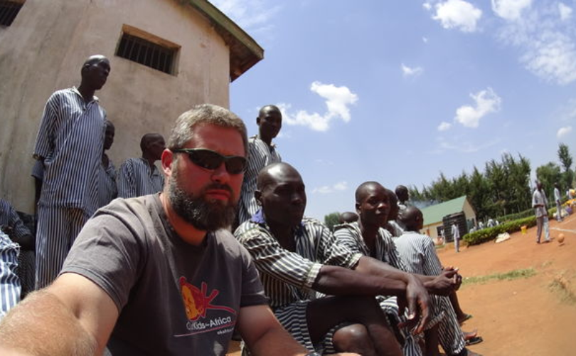 Конфлікти з шаманами, малярія та нетрі: як живеться українському місіонеру у Кенії - фото 51954