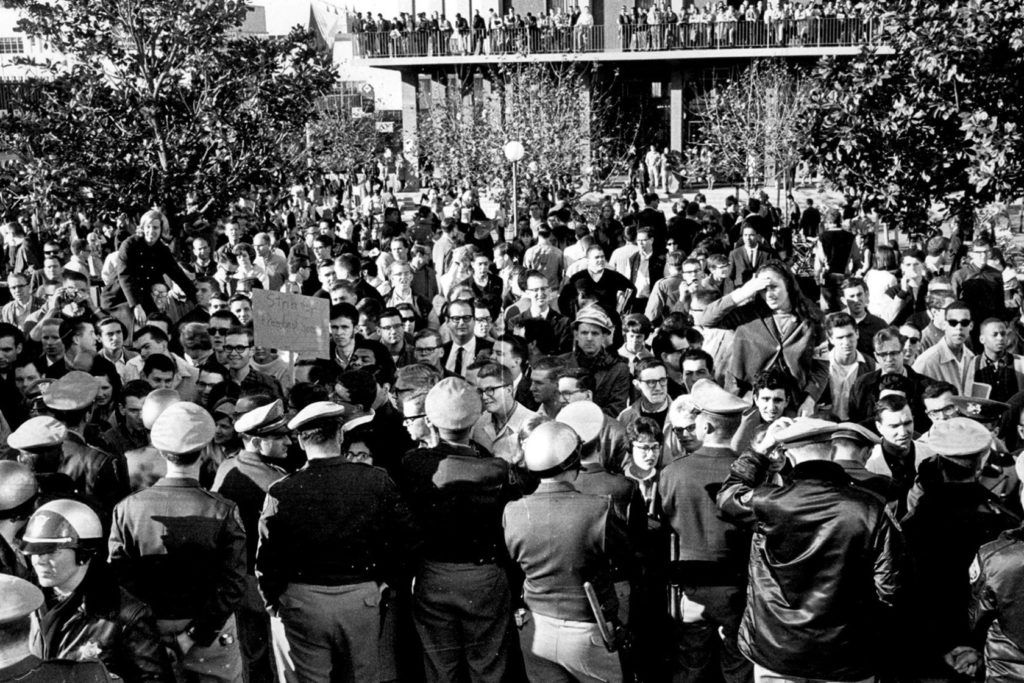 Студентський протест в Берклі, 1964 рік. (Associated Press) - фото 52438