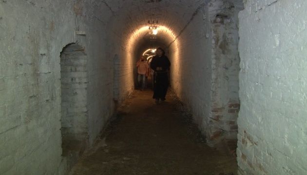 'Старая Умань' обновила маршрут по монастырским подземельям - фото 53926