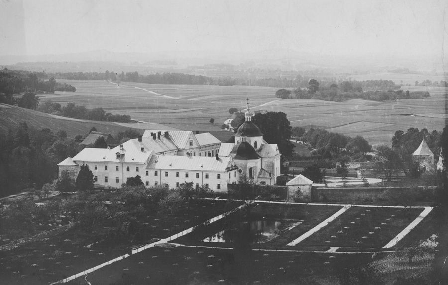 Крехівський монастир на світлинах 1900-х років - фото 54465