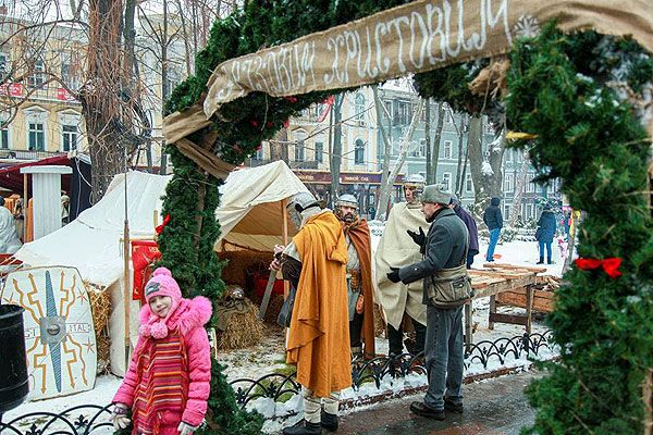 Народні Різдвяні гуляння в Одесі пройшли «на ура» - фото 54470
