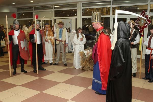 Патріарх Святослав (Шевчук) зібрав паству на Подячну просфору — щоб поділитися різдвяною радістю (ФОТО) - фото 54553