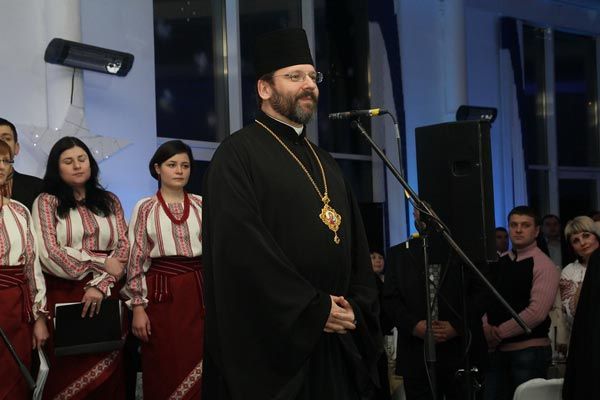 Патріарх Святослав (Шевчук) зібрав паству на Подячну просфору — щоб поділитися різдвяною радістю (ФОТО) - фото 54560